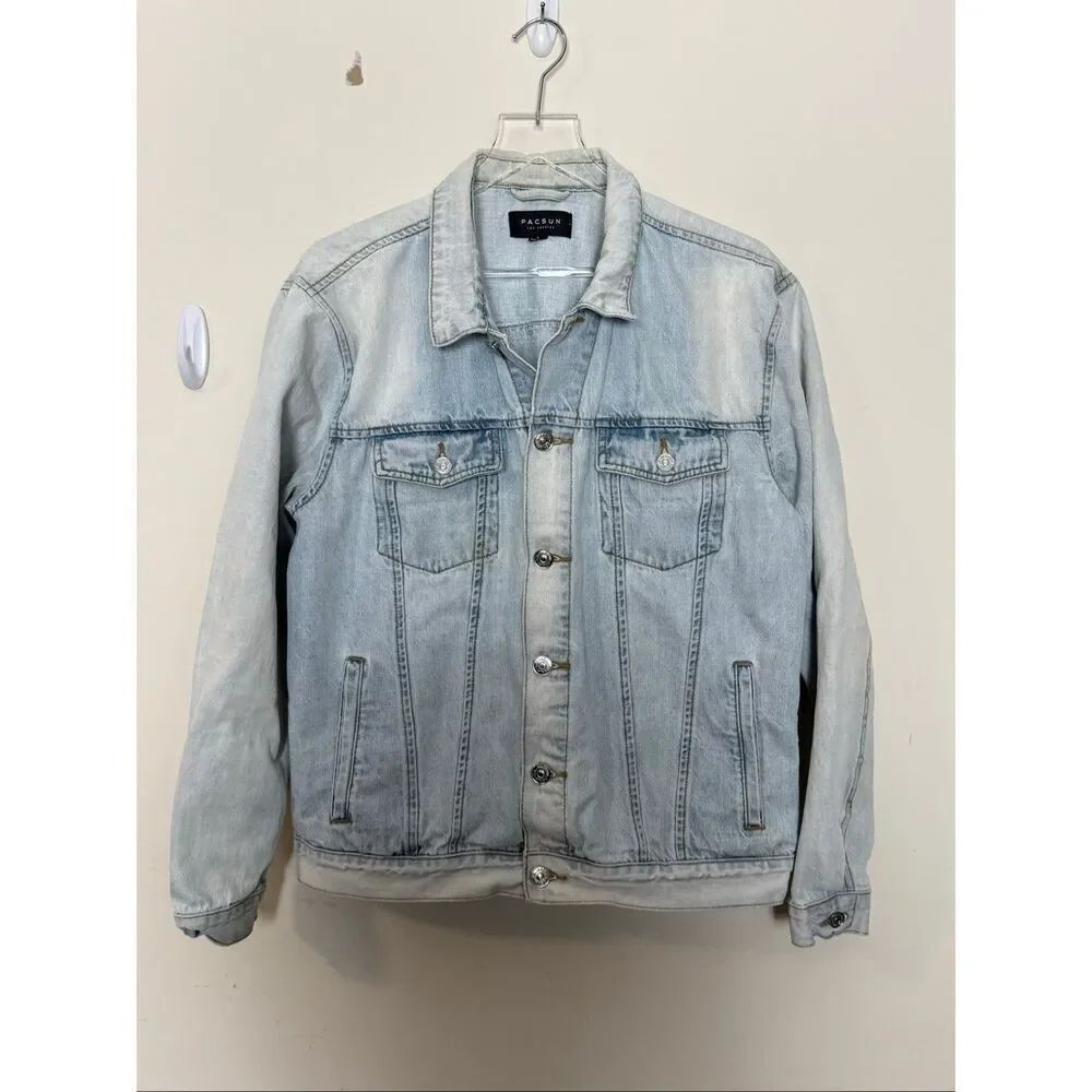 PacSun Light Wash Denim Jacket Size L Classic Casual Layer